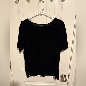 Dialogue Black Velvet Short Sleeve Tee